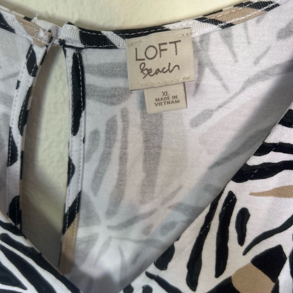 LOFT Beach Neutral Tropical Romper XL - Picture 7 of 11